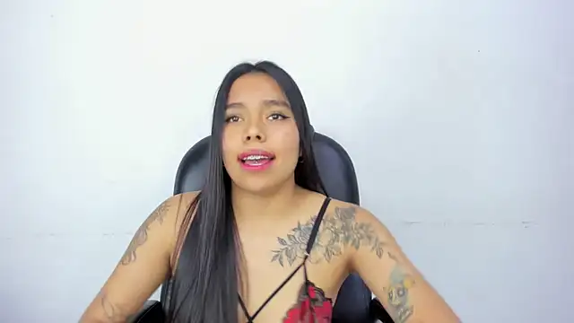 ZoeWan69 online show from 03.22.25