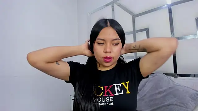 ZoeWan69 online show from 09.23.25