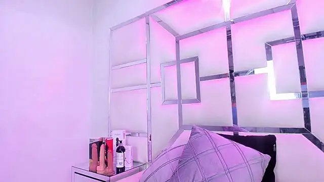 ZoeWan69 online show from 02.01.26