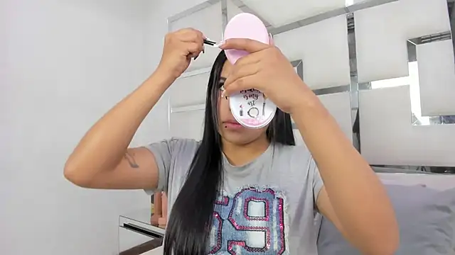 ZoeWan69 online show from 03.28.26