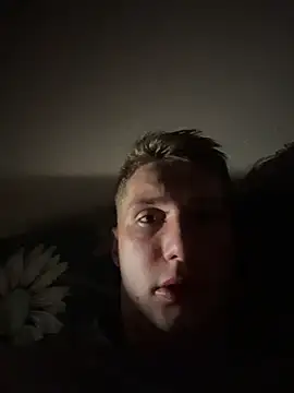 Snapshot of SirVDD chatting on 11.03.25 SirVDD online show from 11.03.25