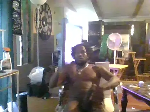 Snapshot of BigDMann40 chatting on 02.04.25 BigDMann40 online show from 02.04.25