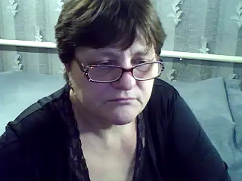 Snapshot of ElzaJewel chatting on 02.25.25 ElzaJewel online show from 02.25.25