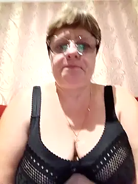 Snapshot of ElzaJewel chatting on 11.12.25 ElzaJewel online show from 11.12.25