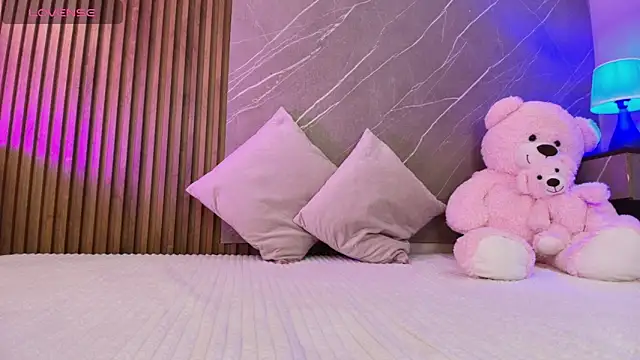 ariana jhonson1 online show from 01.08.26