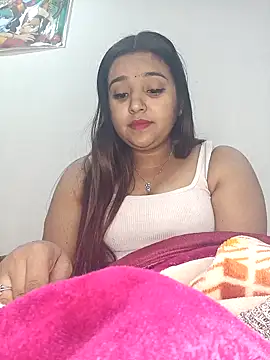 Snapshot of RAYI_01 chatting on 02.07.25 RAYI 01 online show from 02.07.25