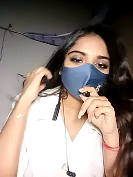 Snapshot of RAYI_01 chatting on 03.20.25 RAYI 01 online show from 03.20.25