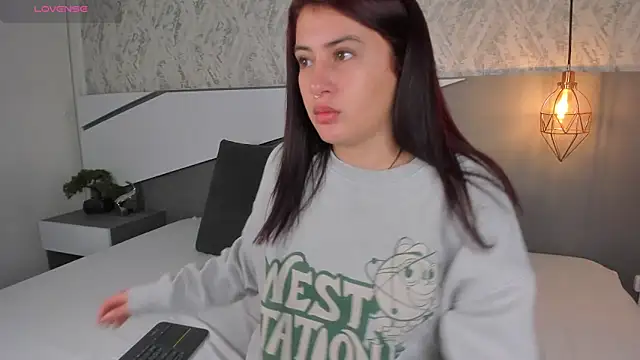 Miile Evans online show from 03.11.25