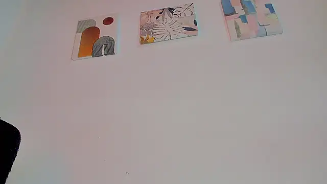 Eli clark  online show from 10.10.25