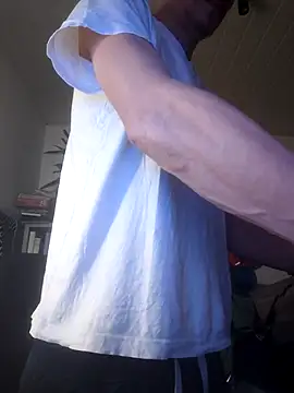 Snapshot of leinadanal chatting on 02.04.25 leinadanal online show from 02.04.25