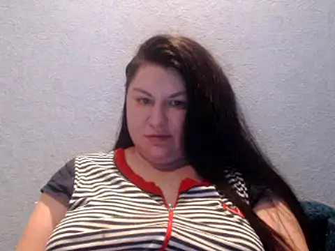 Snapshot of KiraSwee chatting on 01.23.25 KiraSwee online show from 01.23.25