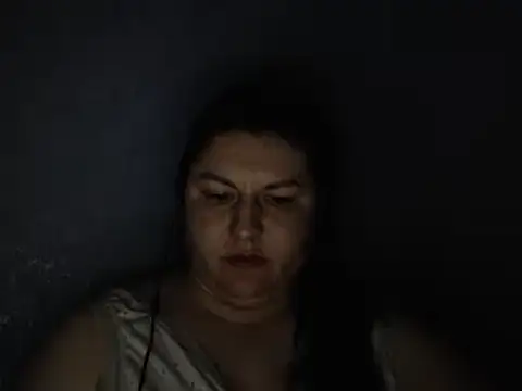 Snapshot of KiraSwee chatting on 03.05.25 KiraSwee online show from 03.05.25