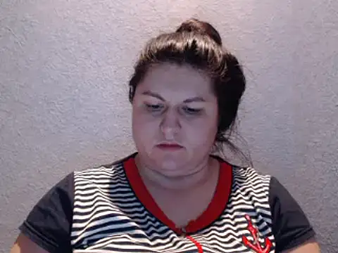 Snapshot of KiraSwee chatting on 03.06.25 KiraSwee online show from 03.06.25