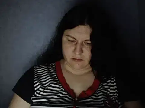 Snapshot of KiraSwee chatting on 03.06.25 KiraSwee online show from 03.06.25