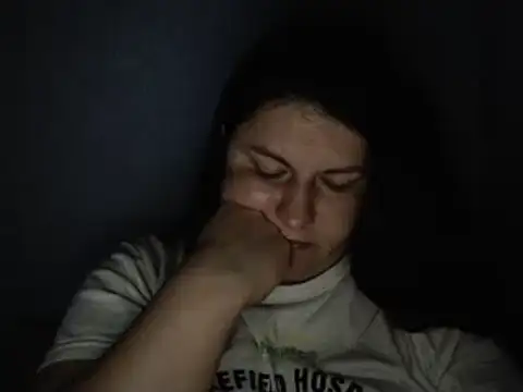 Snapshot of KiraSwee chatting on 09.19.25 KiraSwee online show from 09.19.25