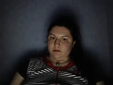 Snapshot of KiraSwee chatting on 09.26.25 KiraSwee online show from 09.26.25