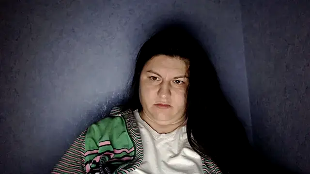 Snapshot of KiraSwee chatting on 10.22.25 KiraSwee online show from 10.22.25