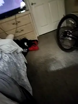 Snapshot of Dara4q chatting on 02.19.25 Dara4q online show from 02.19.25