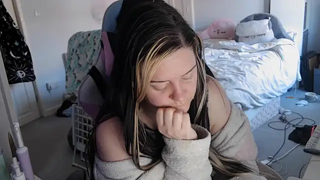 AureliaXOX online show from 03.09.25