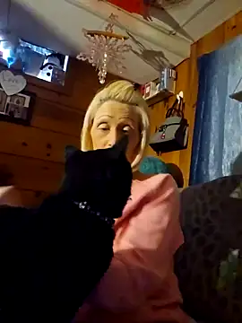 Snapshot of beautifulme23 chatting on 02.02.25 beautifulme23 online show from 02.02.25