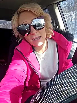 Snapshot of beautifulme23 chatting on 02.15.25 beautifulme23 online show from 02.15.25