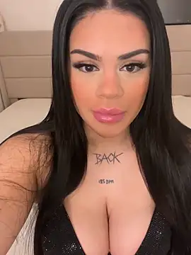 Snapshot of mrsbellanova chatting on 02.03.25 mrsbellanova online show from 02.03.25