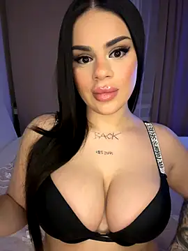 Snapshot of mrsbellanova chatting on 11.13.25 mrsbellanova online show from 11.13.25