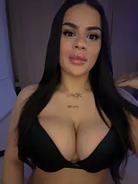 Snapshot of mrsbellanova chatting on 11.19.25 mrsbellanova online show from 11.19.25