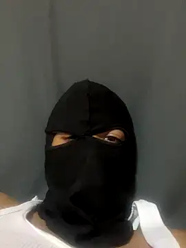 tunenarica22 online show from 10.23.25