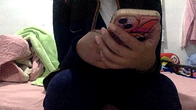 Snapshot of sharonlopez9611 chatting on 02.05.26 sharonlopez9611 online show from 02.05.26