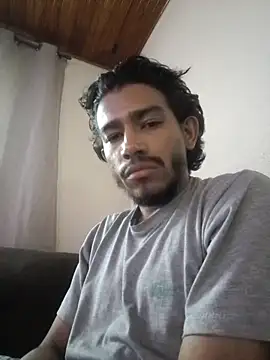 Mineirinho043 online show from 10.18.25