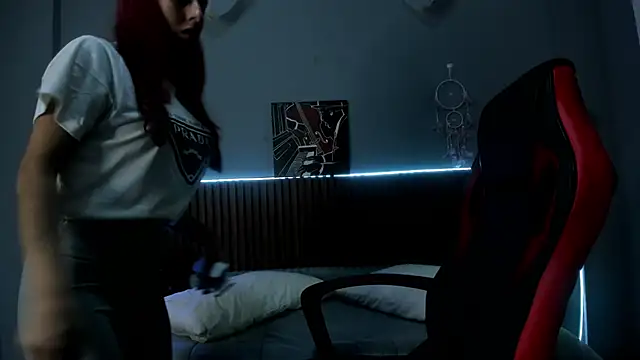 Alektra bryce online show from 02.17.25