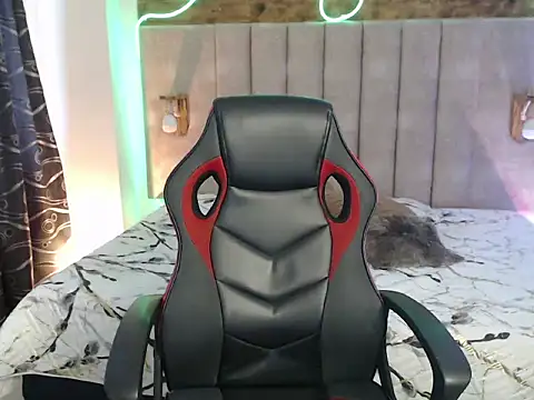 Snapshot of Alektra_bryce chatting on 01.14.26 Alektra bryce online show from 01.14.26