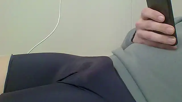 Snapshot of j3sp3r930 chatting on 03.13.25 j3sp3r930 online show from 03.13.25