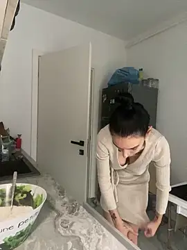 Celine Roxelle online show from 09.19.25