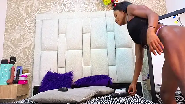 Snapshot of dafnnelewis chatting on 02.02.26 dafnnelewis online show from 02.02.26