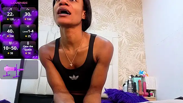 Snapshot of dafnnelewis chatting on 03.09.26 dafnnelewis online show from 03.09.26