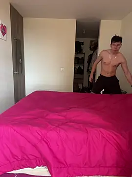 Maggie Geller online show from 10.12.25