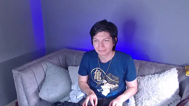 Snapshot of Golden-Boyy chatting on 02.12.25 Golden-Boyy online show from 02.12.25