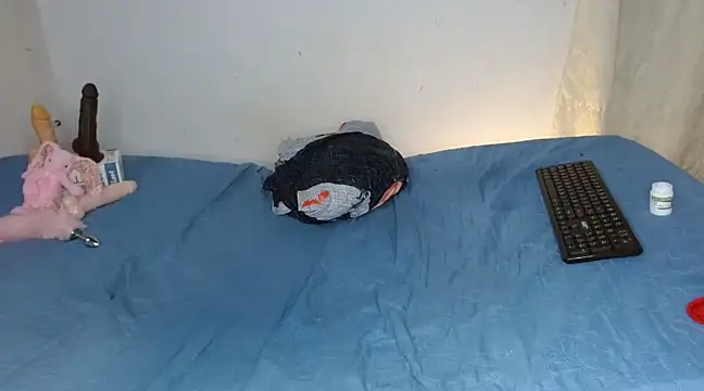 Said hot01 online show from 03.13.25