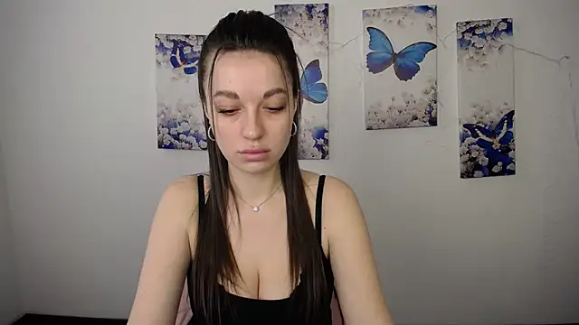 Snapshot of Eva_Eldis chatting on 04.27.26 Eva Eldis online show from 04.27.26