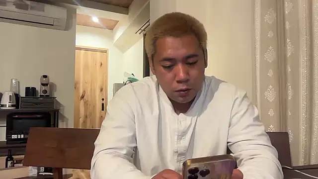 Snapshot of kouitichan chatting on 05.24.26 kouitichan online show from 05.24.26