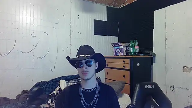 Snapshot of nuttyking2022 chatting on 04.29.26 nuttyking2022 online show from 04.29.26