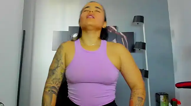 karlyjons12 online show from 02.21.25