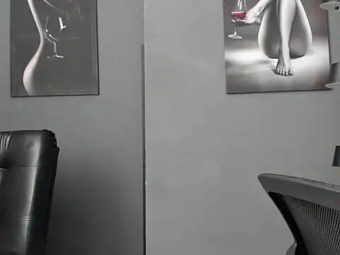 karlyjons12 online show from 04.11.26