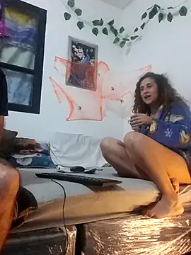 jeans and emma online show from 10.12.25