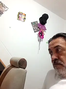 jeans and emma online show from 11.15.25