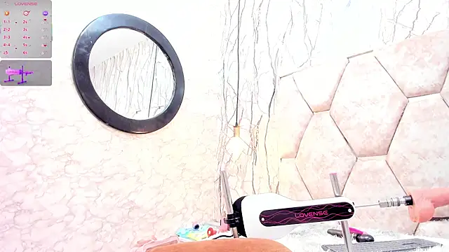 IVISBOUNCYASS online show from 05.29.26