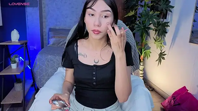 Miaa Lee7 online show from 05.19.26