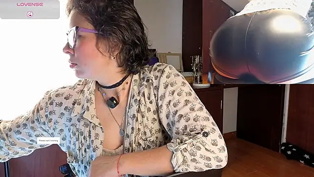 sophia dumont online show from 11.19.25